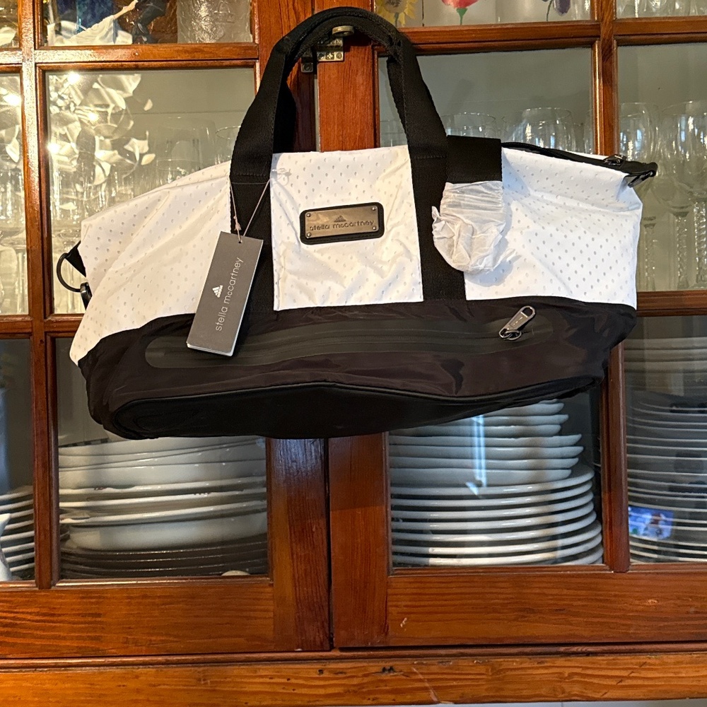 Stella Mccartbey for Adidas gym bag. NWT. Retail 200‎